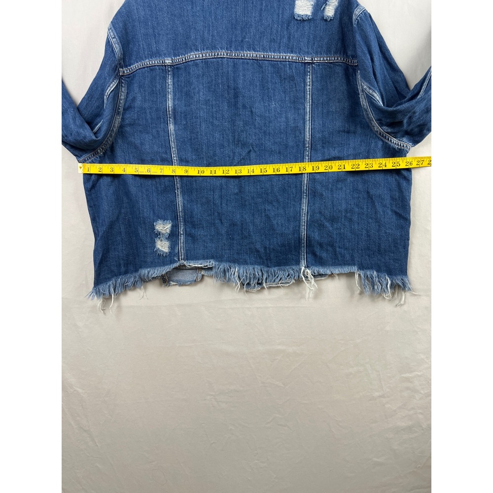 Ms. Cello Denim Jacket Women 3X Blue Distressed Cropped Frayed Hem New Trucker - Picture 6 of 10